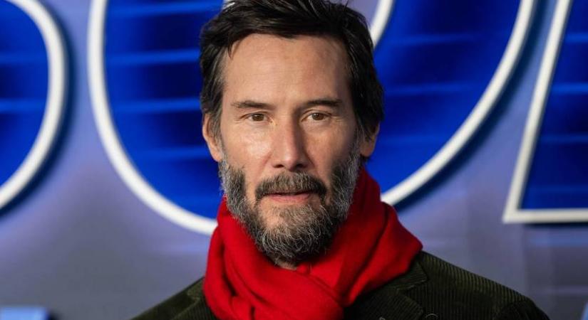 Keanu Reeves és párja letarolták a vörös szőnyeget: az 52 éves Alexandra ősz hajjal is lenyűgöző