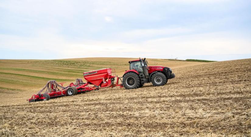 Biztos befutó a termelékenységhez: Case IH plusz Kverneland gépkapcsolatok az AGRI CS Magyarország Kft.-től