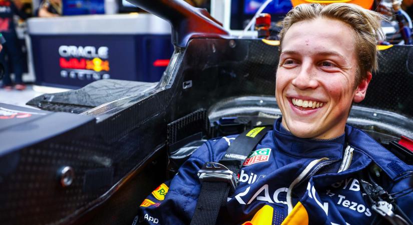 Hivatalos: Lawson lesz Verstappen csapattársa 2025-ben!