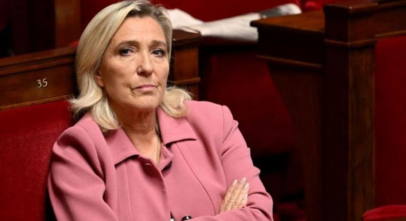 Le Pen már előrehozott elnökválasztásra készül Franciaországban