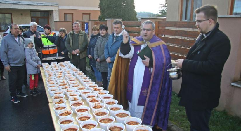 Jótékonysági főzésre vállalkoznak a civil szervezetek