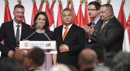 Bukás esetén Orbán és társai felvehetik a pofátlannak tartott végkielégítéseket