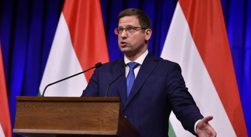 Gulyás Gergely megerősítette, politikai menedékjogot kapott Magyarországon Marcin Romanowski volt lengyel miniszterhelyettes