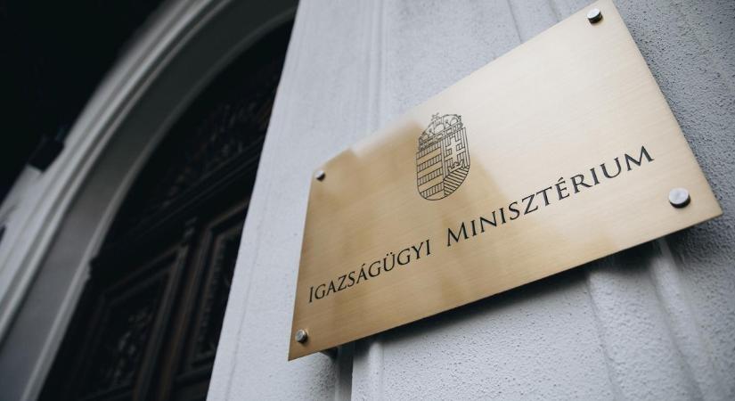 A kormány megkezdi a jogi lépéseket a Magyarországra kiszabott migrációs büntetés miatt