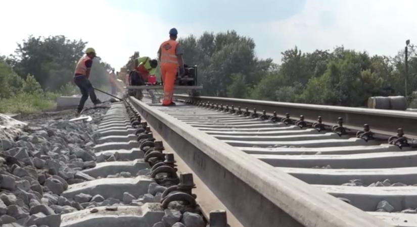 Olyan rossz a pálya állapota, hogy újabb szakaszon szünetel a vonatközlekedés