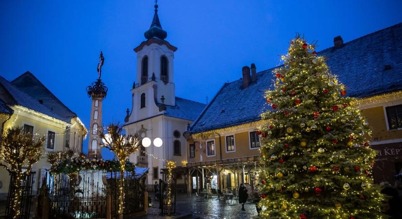 Nosztalgikus adventi hangulat Szentendre ikonikus utcáin és terein