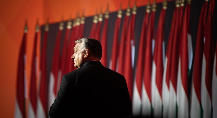 A DK feljelenti Orbán Viktort