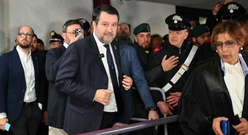 Salvini ügyében megszületett a bírósági ítélet, három vádpontról döntöttek