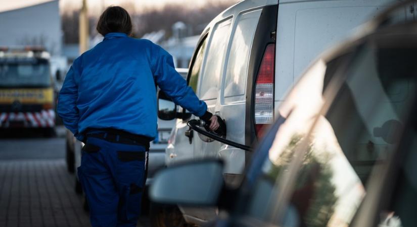 Mfor: érdemes még idén tankolni, januártól nagyjából 10 forintos áremelés jön