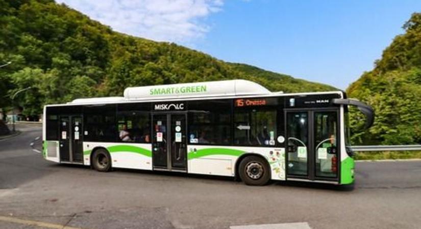 Ezért nem megy az injekcióüzem felé a busz