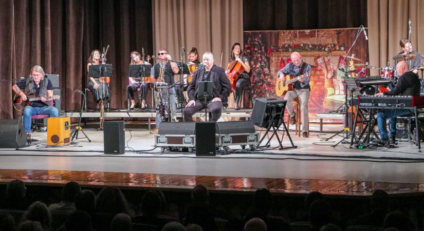 Kövesden jubiláltak az Ismerős Arcok