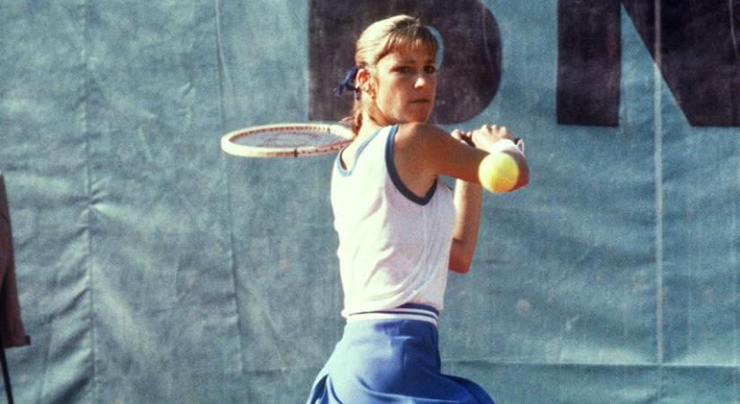 Chris Evert kétkezes fonákjával és a rekordjaival iratkozott fel a tenisz „nagyasszonyai” közé