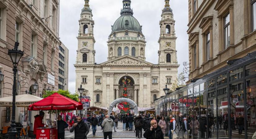 Megerősítik a magyarországi karácsonyi vásárok védelmét a magdeburgi merénylet után