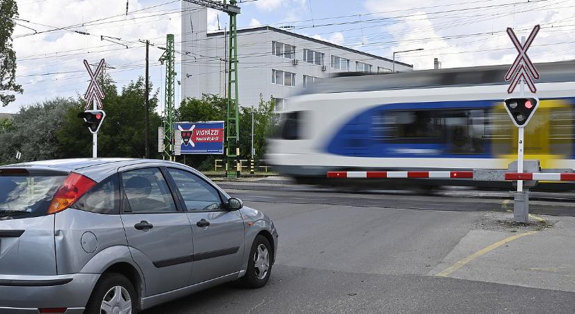 Még meg sem érkezett a hó, máris letette a fegyvert a MÁV