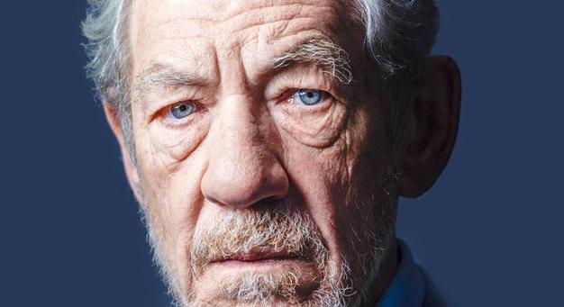 „Eljött az idő: a világnak meleg szuperhősökre van szüksége” – Ian McKellen