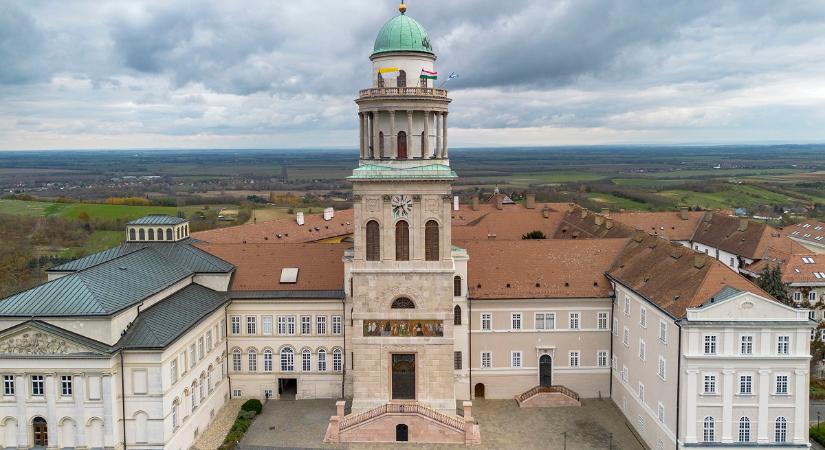 Isten és ember kapcsolata áll a Pannonhalmi Főapátság karácsonyi orgonahangversenyének középpontjában