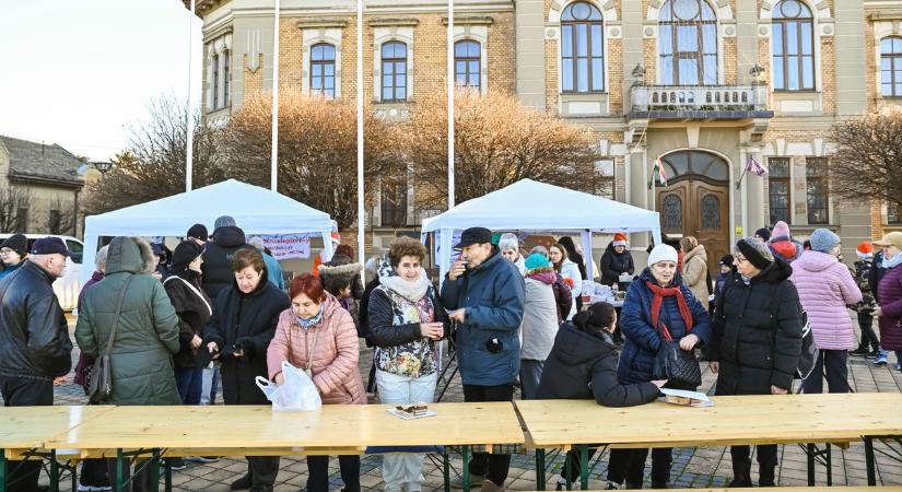 Összefogtak a tolnaiak Csongor megsegítésére