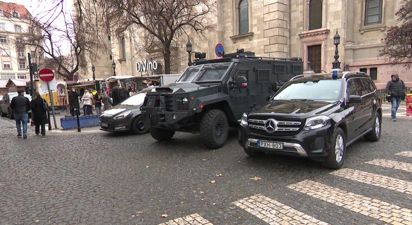 Megerősített rendőri jelenlét gondoskodik a karácsonyi vásárok biztonságáról  videó