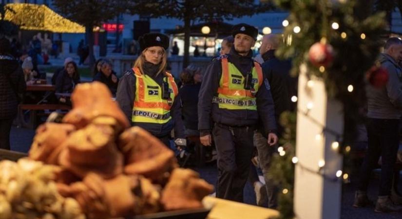 Fokozott rendőri jelenlét a karácsonyi vásárokban