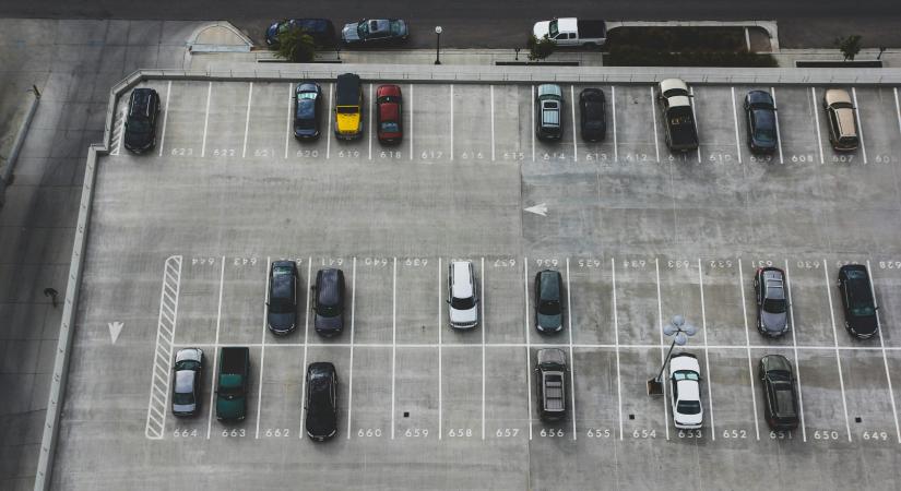 Az autóvezetés nagy mumusa a múlté az automatizált parkolási rendszerrel