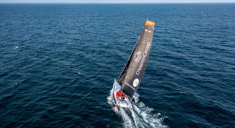 Magyar váltott magyart a Vendée Globe sereghajtójaként