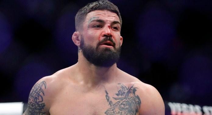 Mike Perry kihívta egy BKFC bunyóra Robbie Lawlert, McGregor válaszolt