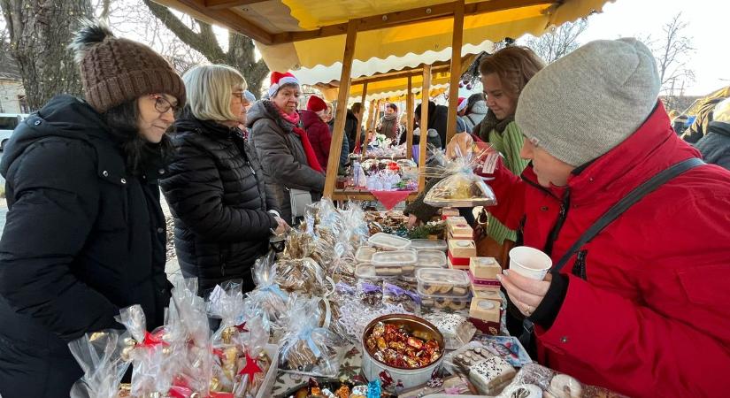 Adventi forgatag a tűzoltókért