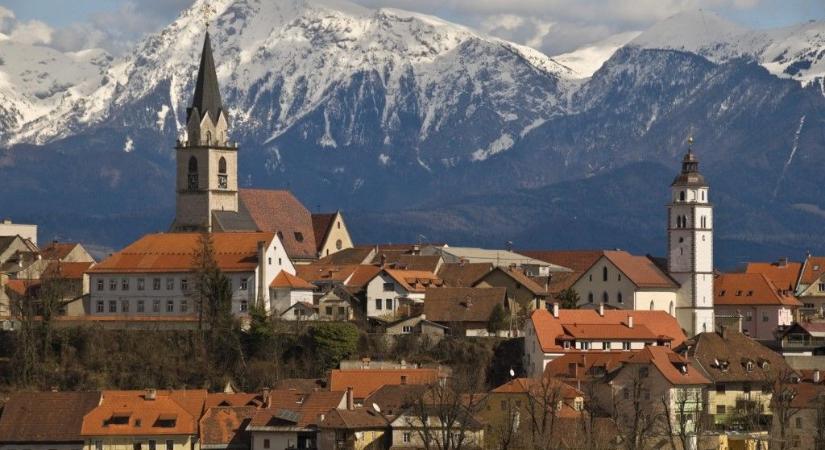 Két magyar túrázó rekedt a szlovéniai Alpokban 1931 méteren