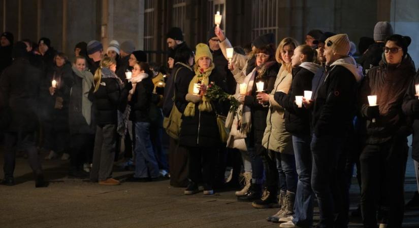 Magdeburgi gázolás: élőlánccal emlékeztek az áldozatokra