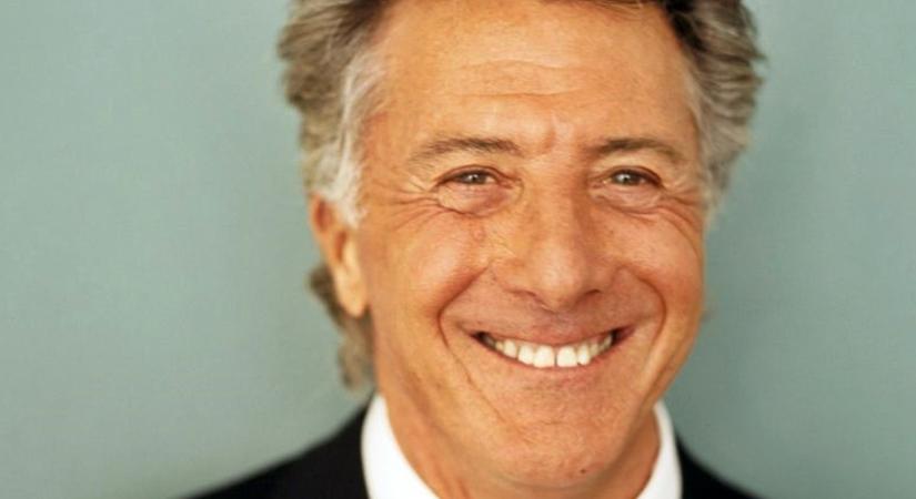 Dustin Hoffman fia irtó jóképű: a 43 éves Jake az apja után szintén a mozi világát választotta magának