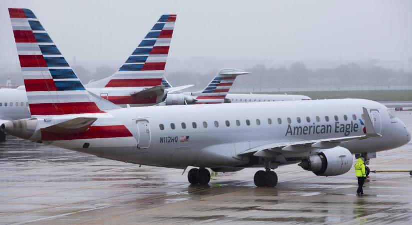 Szenteste előtt az American Airlines összes járatát felfüggesztették egy időre