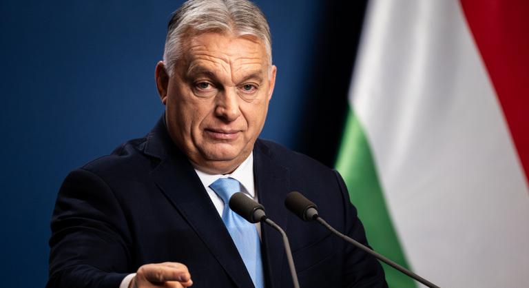 Orbán Viktor szenteste négy sorral üzent