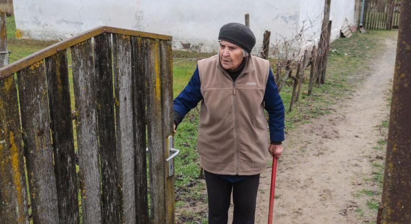 Szentelt halászlevet vittünk Marika néninek