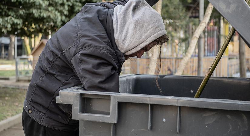 Drónnal skubizzák a szeméthegyeket összehordó guberálókat a közterület-felügyelők, milliós bírságok repkednek