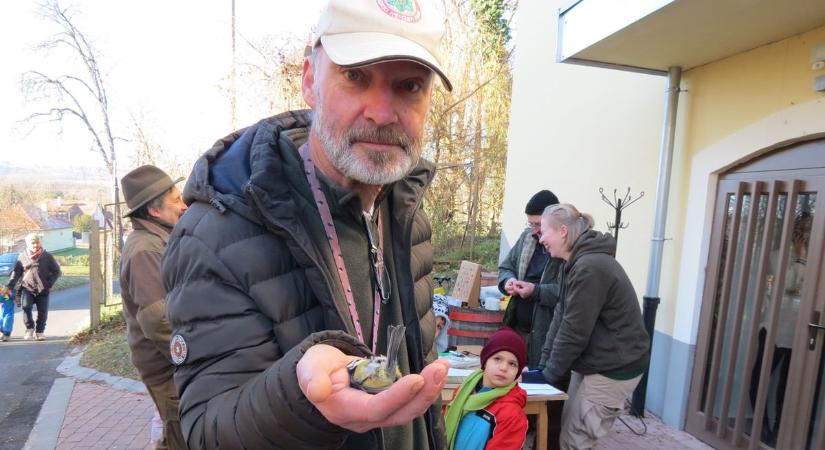 Szezonnyitó madárgyűrűzést tartanak kéthetente a botfai kastélyparkban