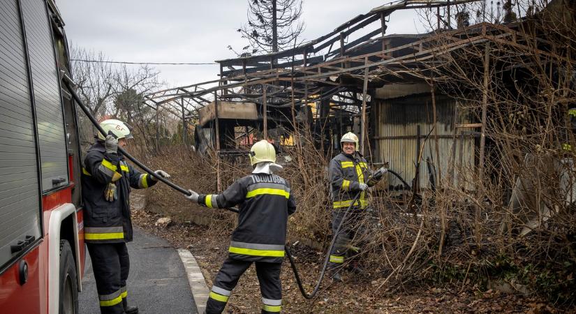 Tragédiával terhelt a karácsony: 25-én 154 helyen volt szükség a tűzoltókra - volt, akin már nem tudtak segíteni