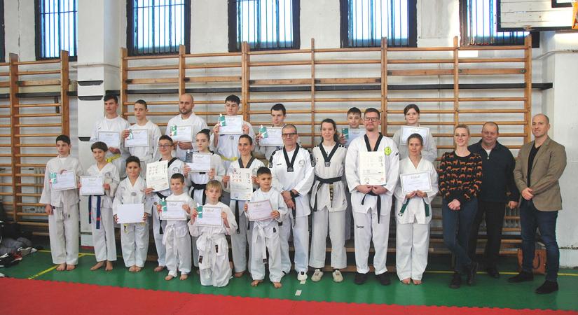 Sikeres békéscsabai WT taekwondo vizsga!