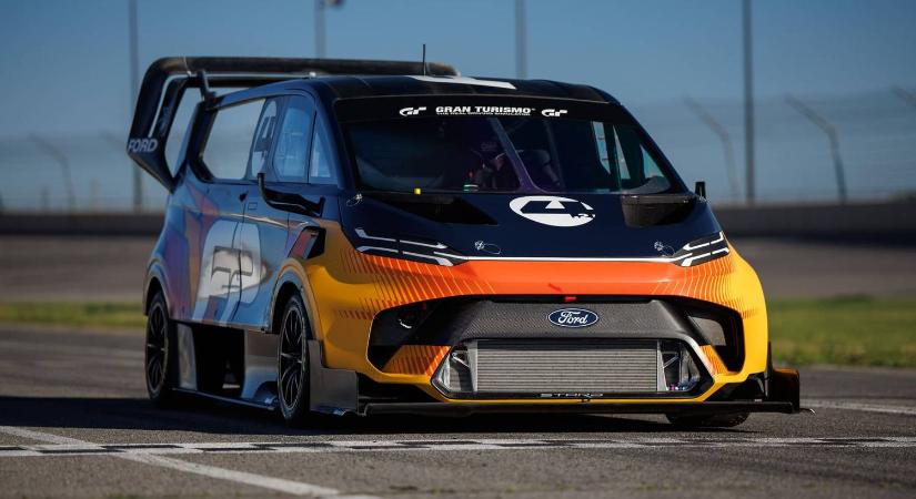 A Ford Supervan 4.2-nél csak egy F1-es autó gyorsabb a Top Gear tesztpályáján