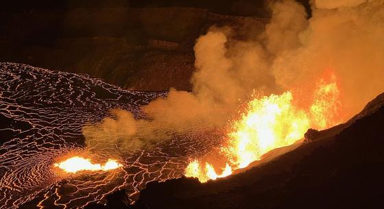 Videón, ahogy kitört a Kilauea vulkán Hawaiin