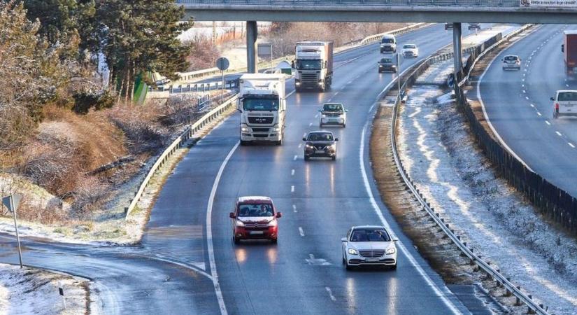 Autópálya-matrica elővásárlás - Győr-Moson-Sopronban fogy a harmadik legtöbb