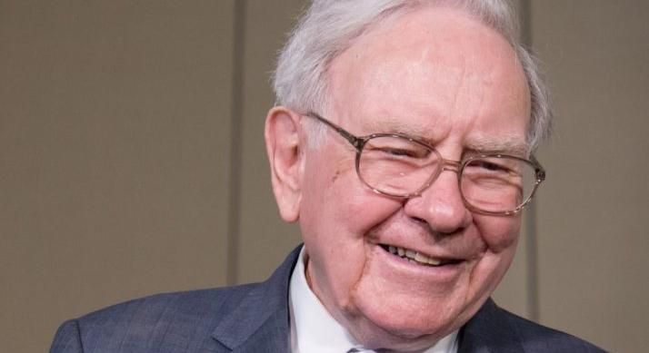 Warren Buffett – 325 milliárd dollárranövelte cége készpénzállományát