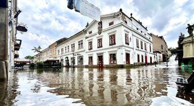 Elmerült Eger belvárosa