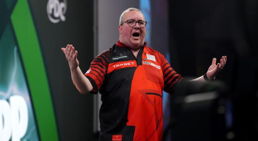 Darts-vb: Stephen Bunting tükörsimán jutott tovább