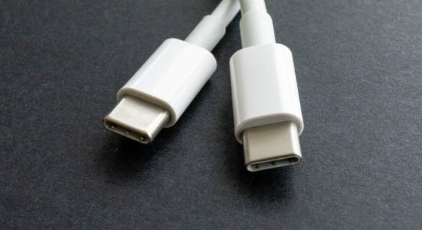 Mától hivatalosan is kötelezővé válik a USB-C típusú csatlakozó az Európai Unióban