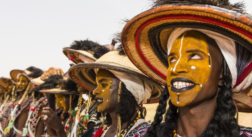 Gerewol, a wodaabe férfiak lenyűgöző szépség- és csajozóversenye Csádban