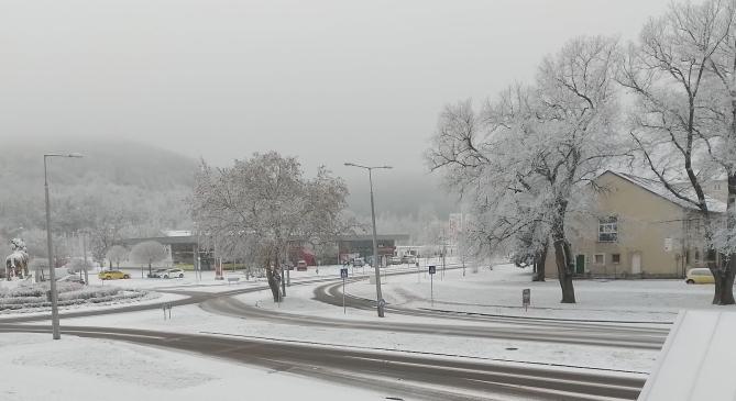 Ipari hó borította be Kazincbarcikát