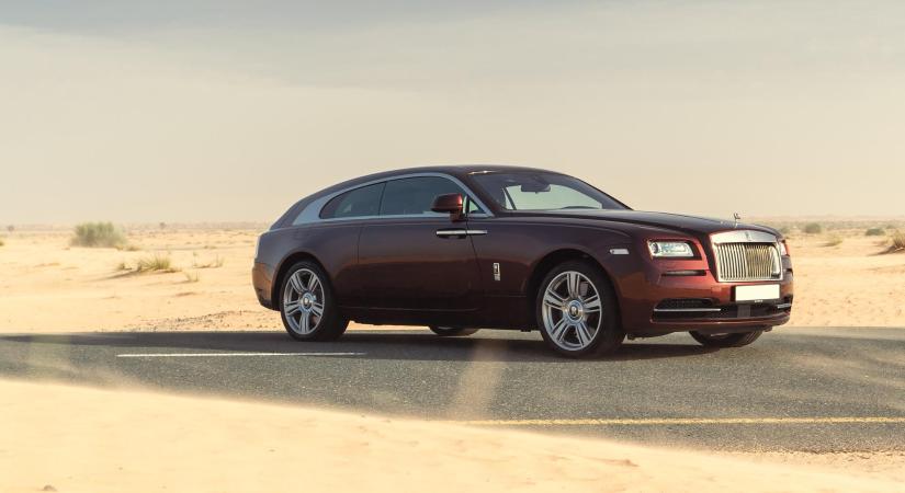 Nem elektromos, de nagyon stílusos ez a Rolls-Royce Silver Spectre