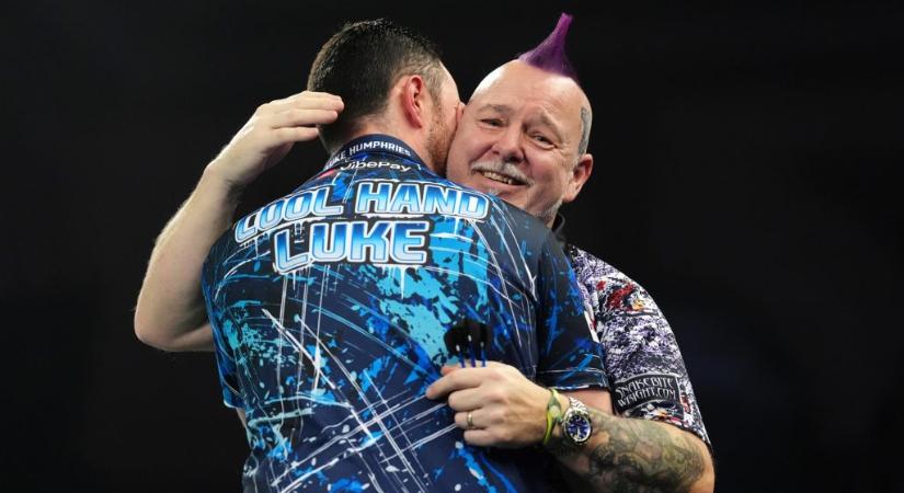 Peter Wright előhúzott valamit a régiből a darts-vb címvédője ellen