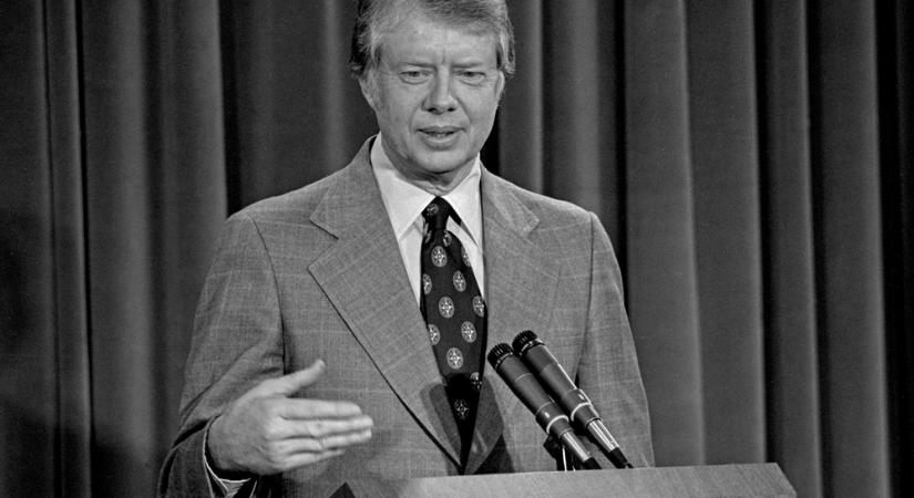 Jimmy Carter sikereit méltatták a volt amerikai elnök halálának hírére