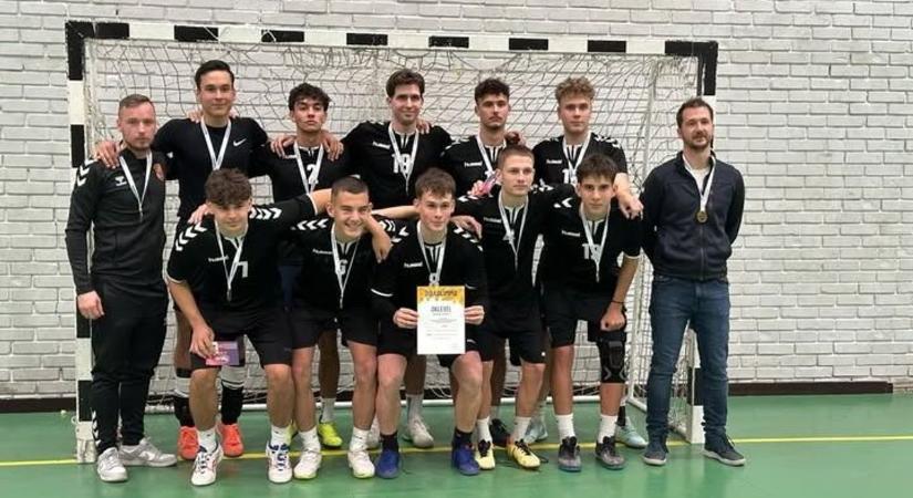 Újabb Rudas-siker: országos döntőben a fiú futsalcsapat